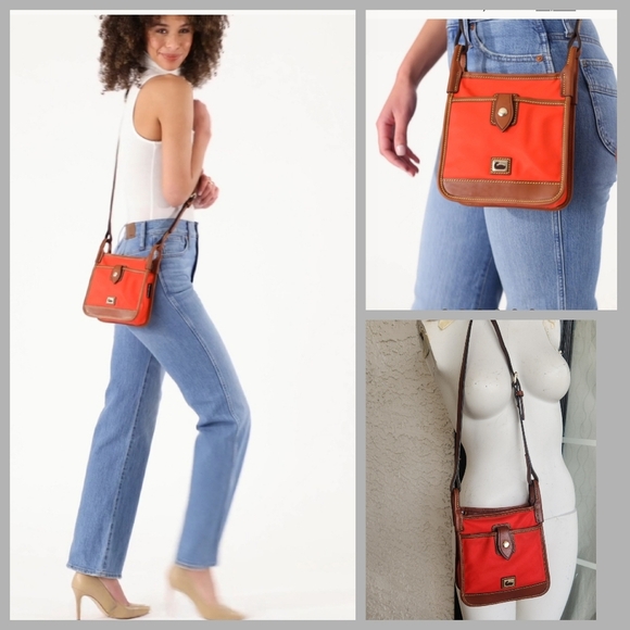 Dooney & Bourke Wayfarer Letter Carrier‎ Bag - Picture 1 of 3
